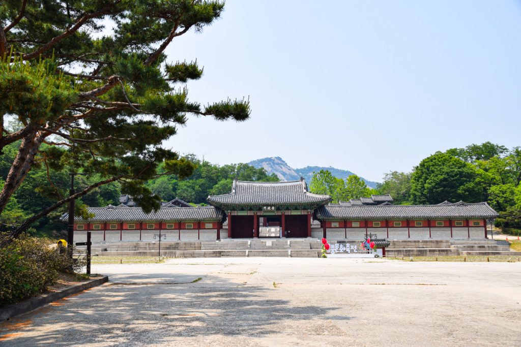 Outside Gyeonghuigung Palace